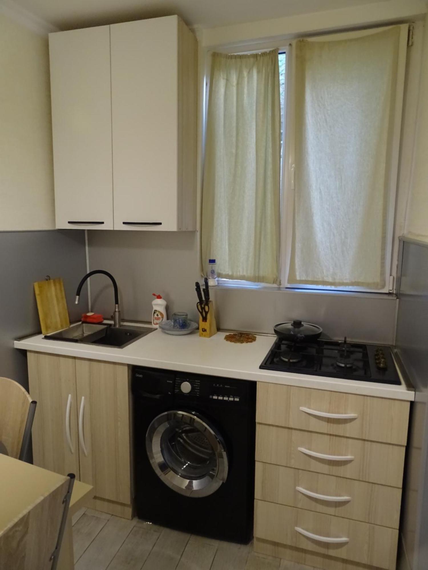 Vake Super Quiet And Comfy Apartment With A Yard Tbilisi Luaran gambar